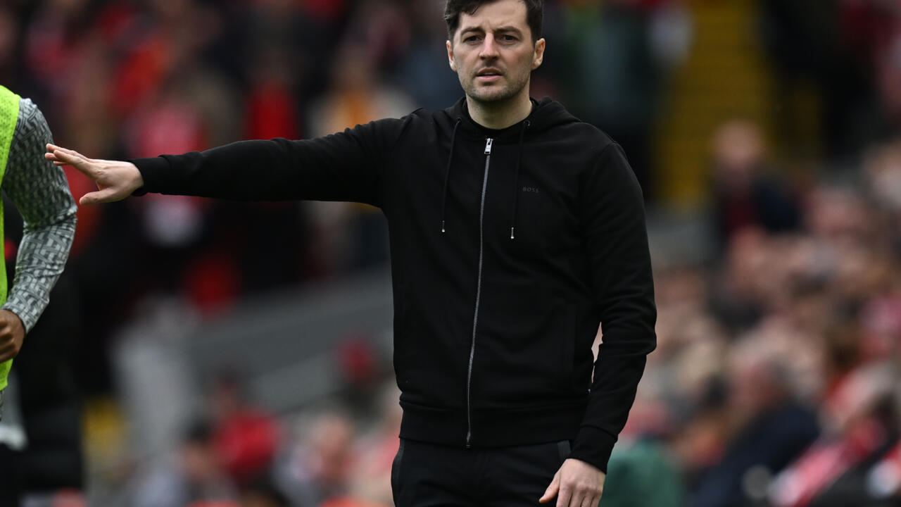West Brom hire Spurs assistant Mason as manager